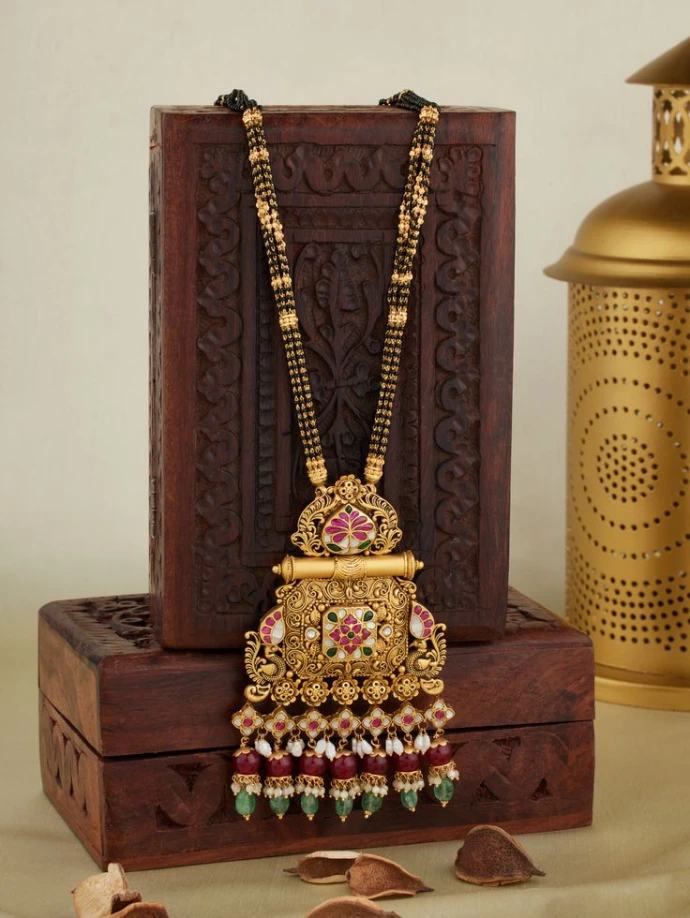 anitique mangalsutra 